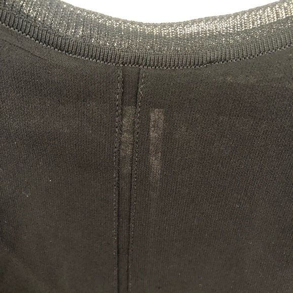 Vince Black Silk Tank Detailed Neck and Body Front and Back Panneling Size Large - Picture 4 of 5